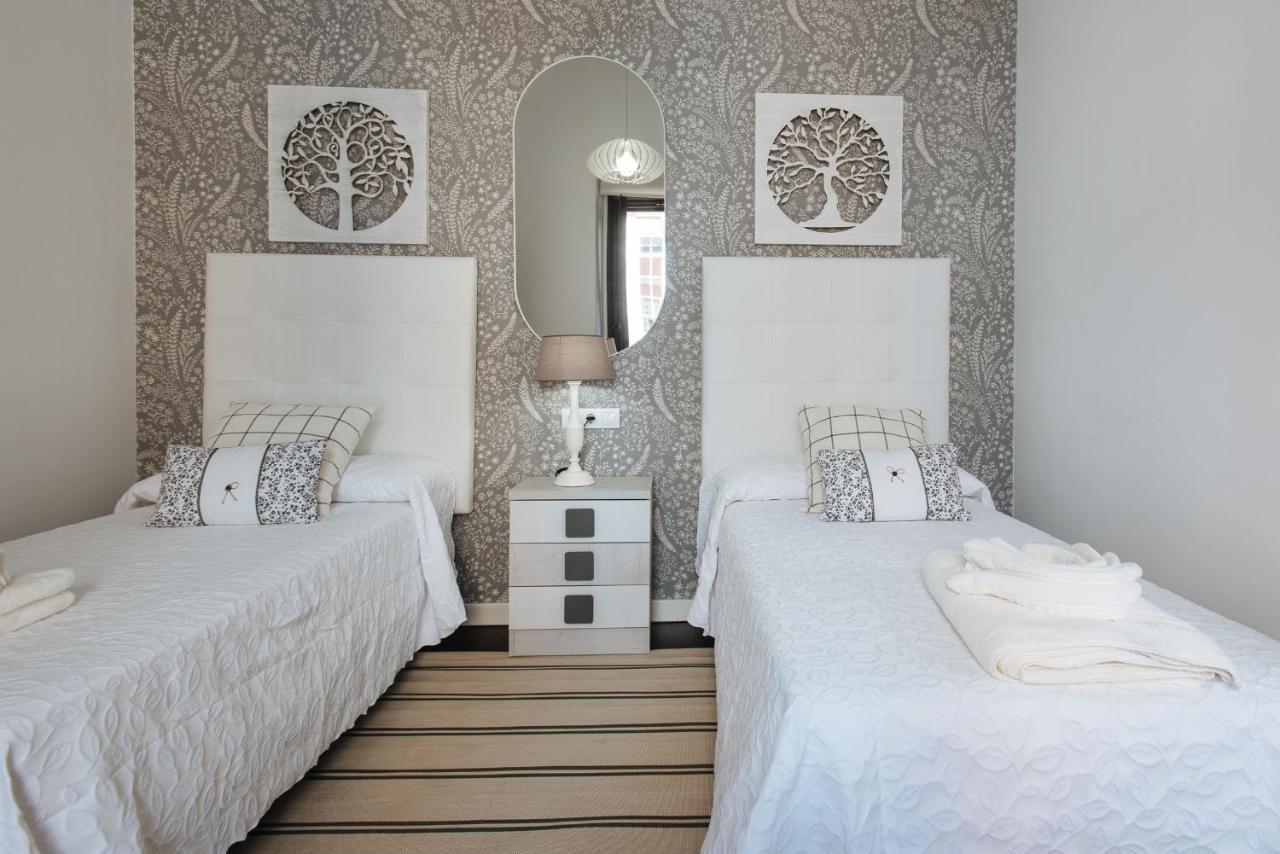 Apartamento Puerta Real - Free Parking Sevilla Exterior foto